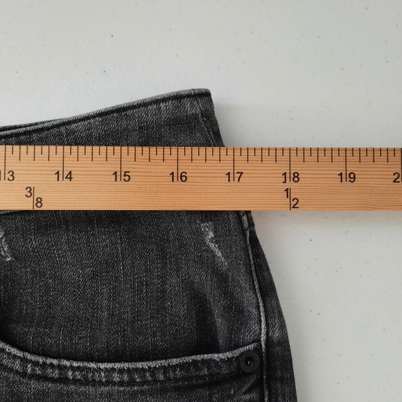 Chico's Gray Acid Wash Boyfriend Ankle Jeans size 6 - Picture 8 of 12